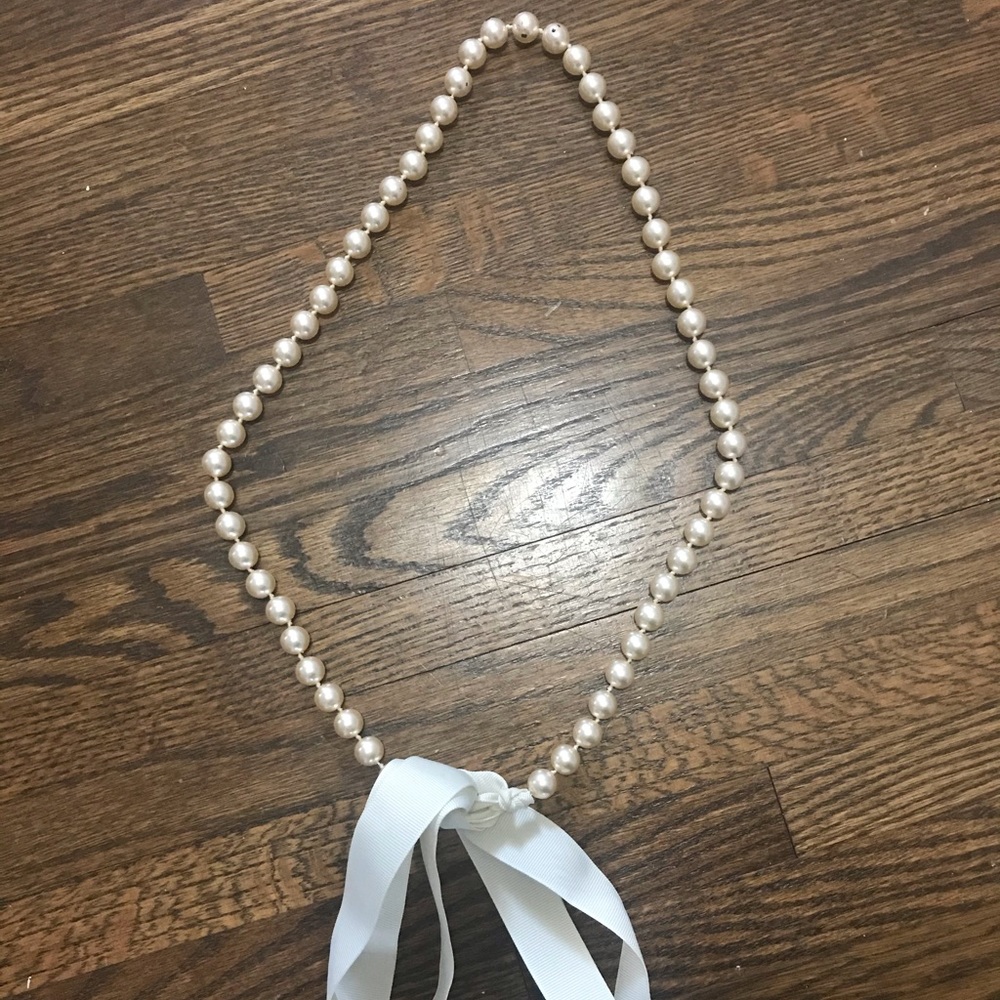 Vintage pearl belt